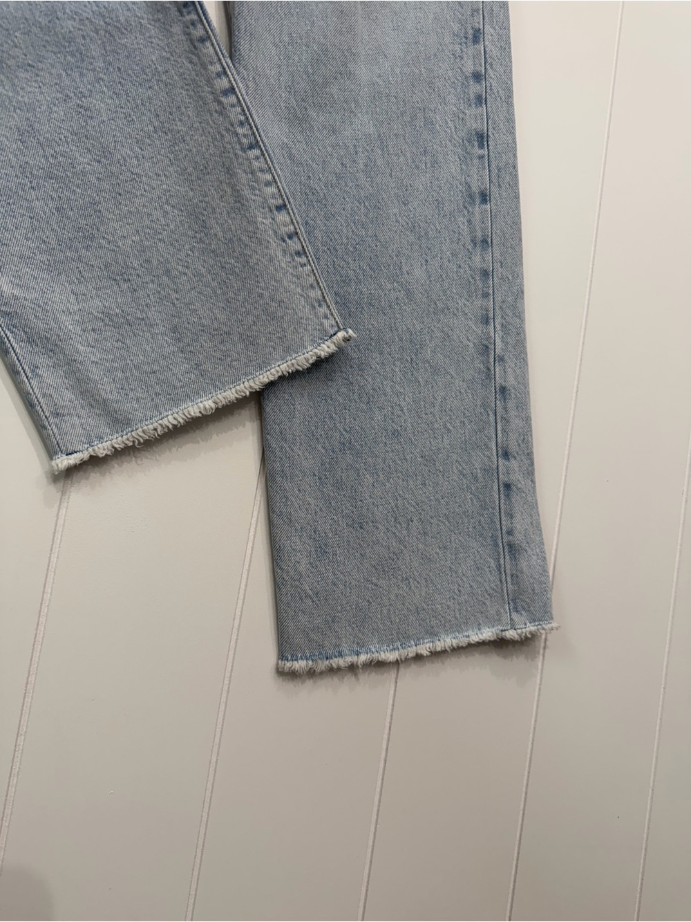 Alice + Olivia Amazing High Rise Boyfriend Distressed Straight Leg Jeans Size 26 - Picture 3 of 14